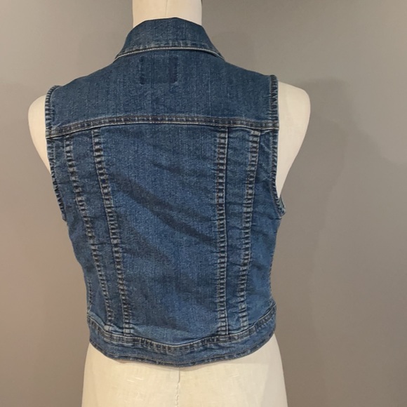 Cute Love Culture Denim Vest. Medium - Picture 3 of 8